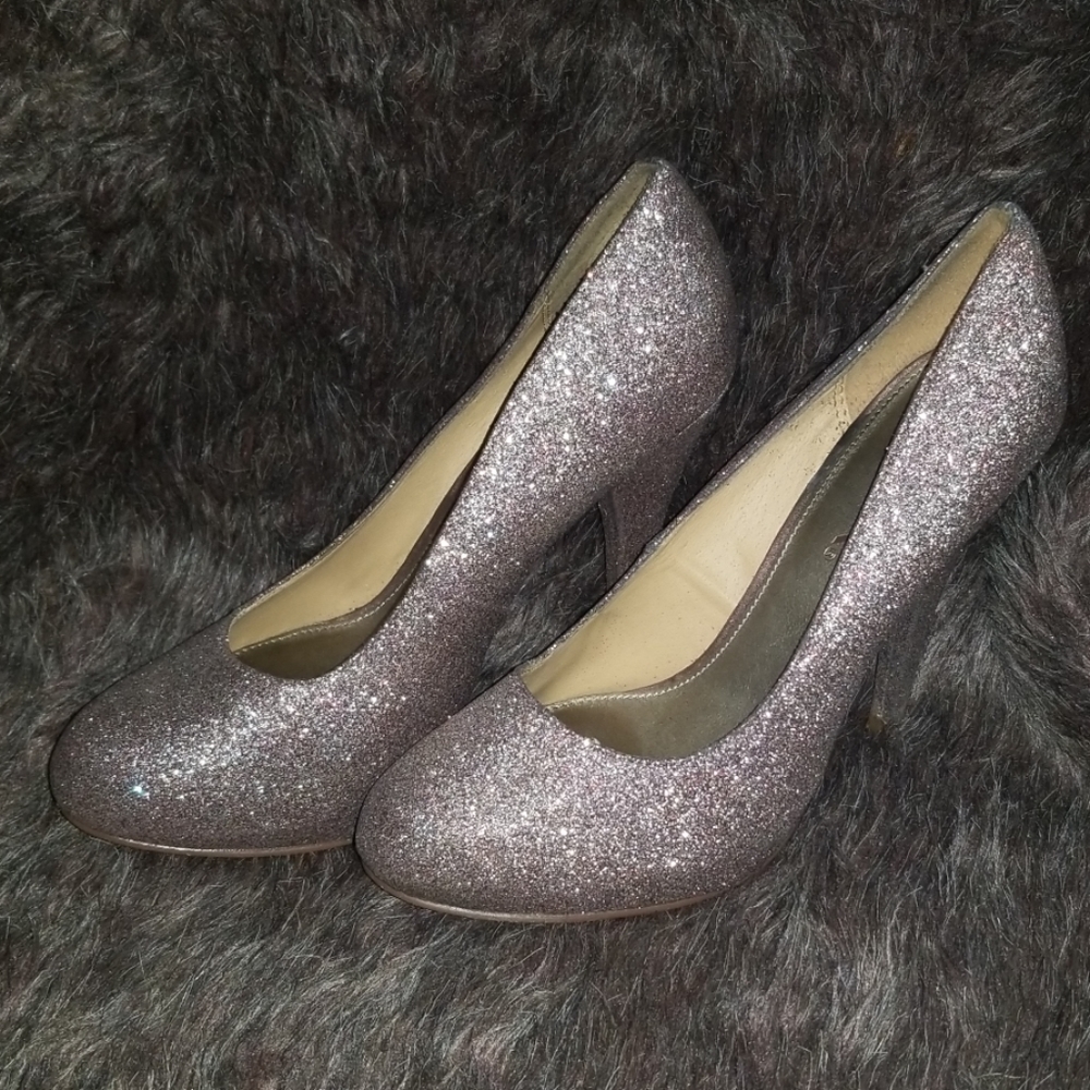 MIA heels
